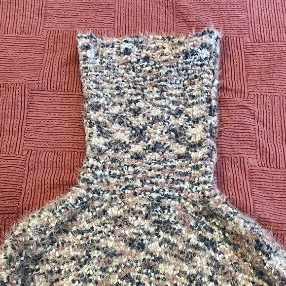 Lost + Wander fuzzy Speckled Turtleneck oversized Sweater - Picture 13 of 14
